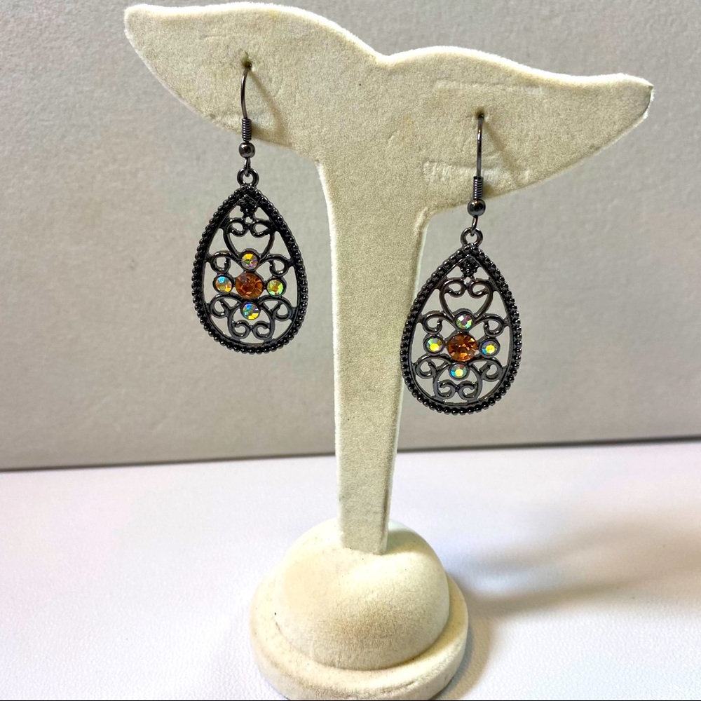 Encore Hematite Topaz Aurora Borealis Earrings